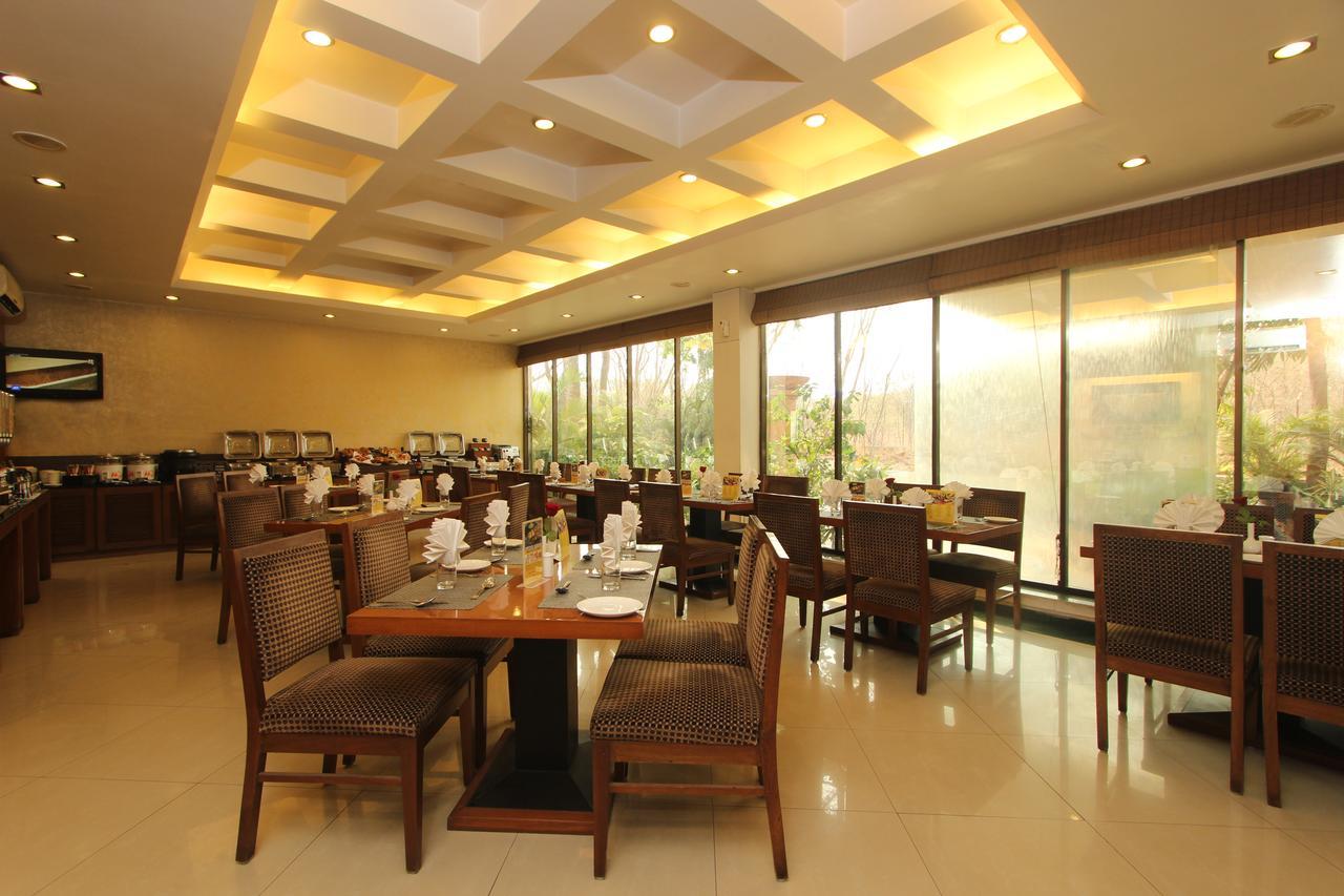 Hotel Phoenix Koregaon Park Pune Exterior foto