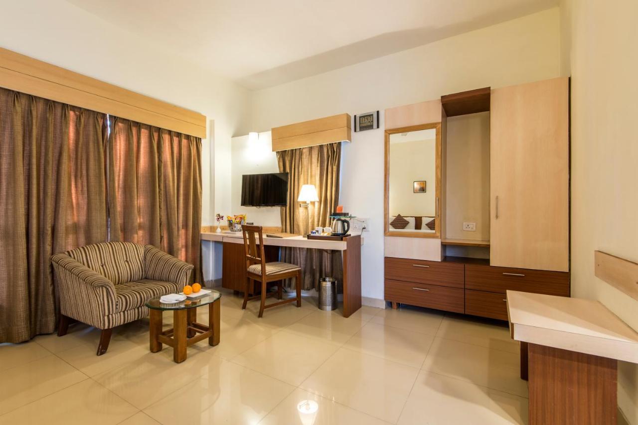 Hotel Phoenix Koregaon Park Pune Exterior foto